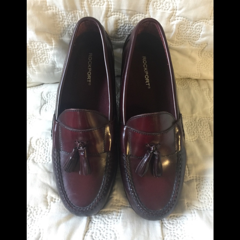 Rockport Tasseled Burgundy Loafers.  Size 9M.